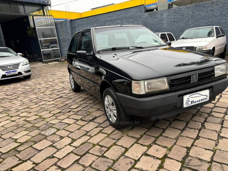 FIAT - UNO - 1994/1994 - Preta - R$ 15.000,00