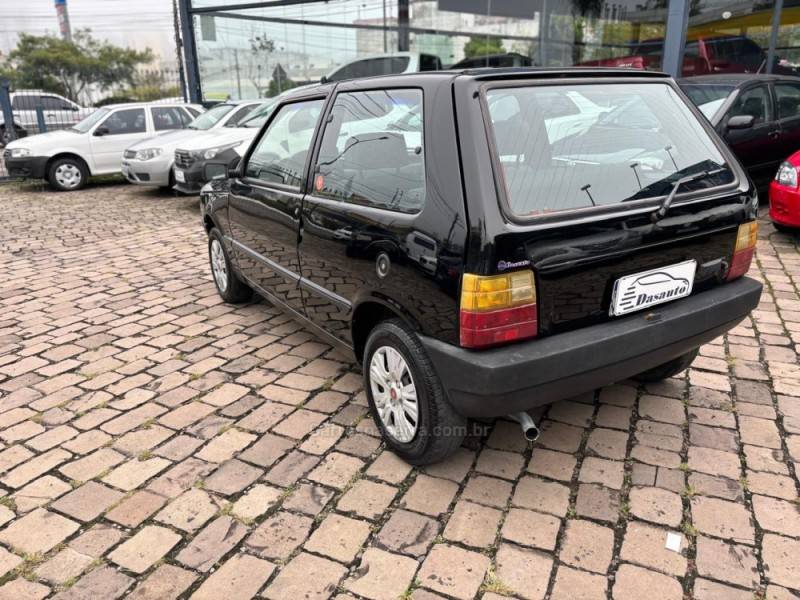 FIAT - UNO - 1994/1994 - Preta - R$ 15.000,00